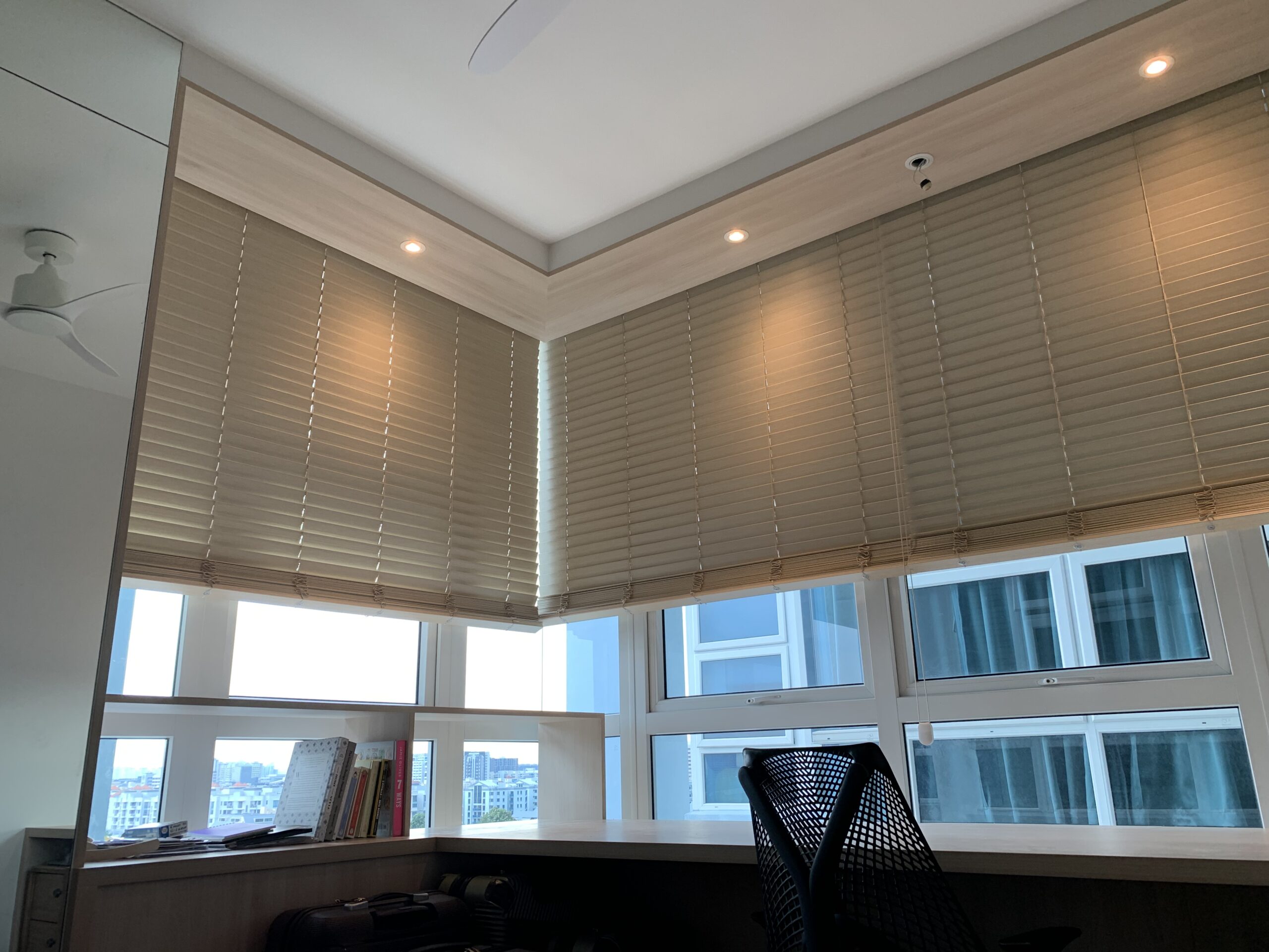 Venetian-Blind-Landscape-Image2